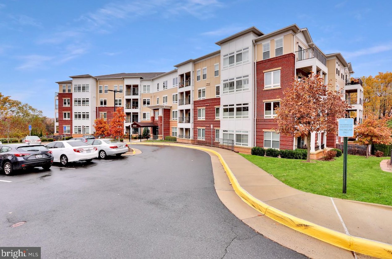 9430 Silver King Ct, Fairfax, VA 22031
