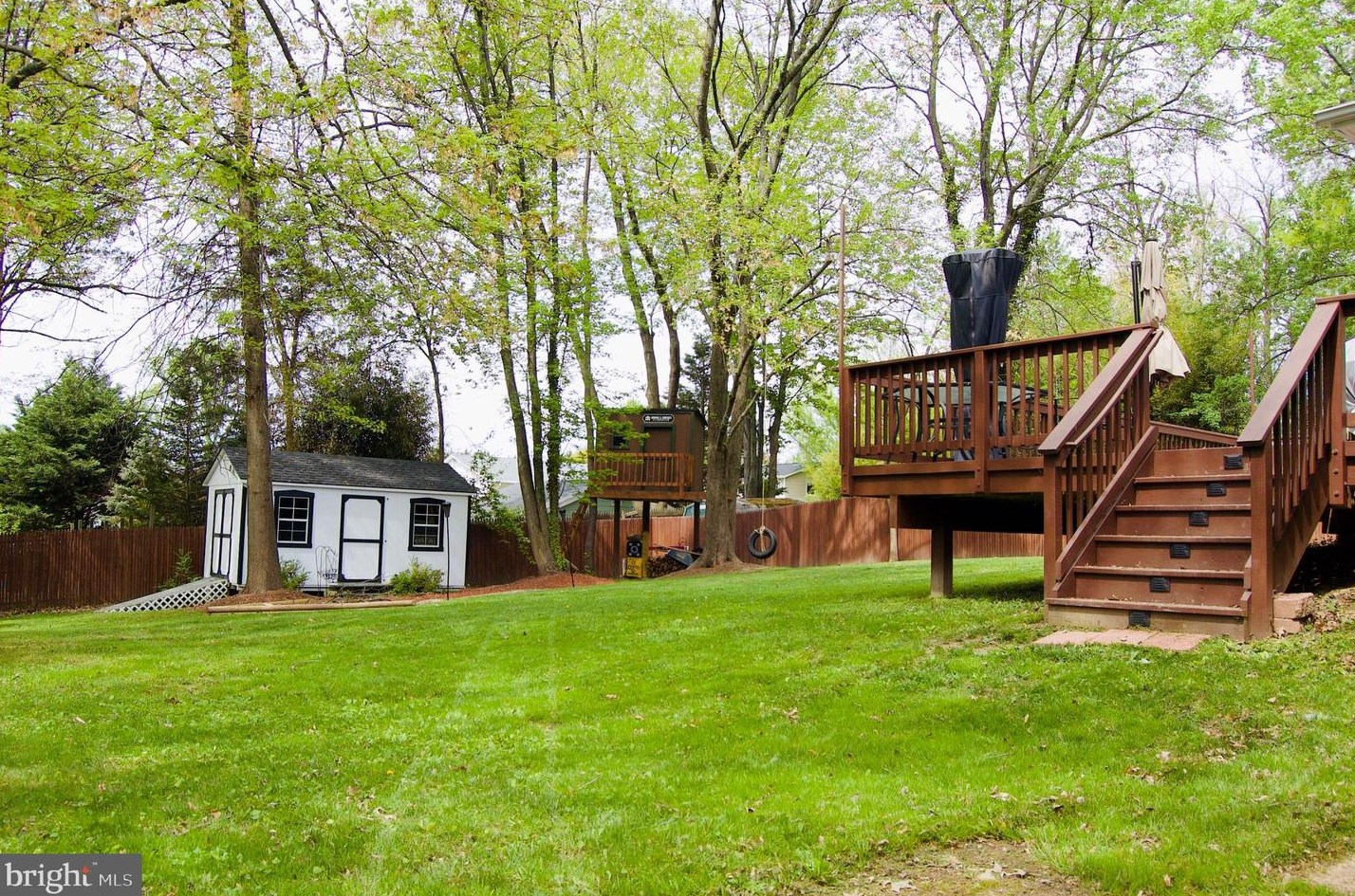 3613 Old Post Rd, Fairfax, VA 22030