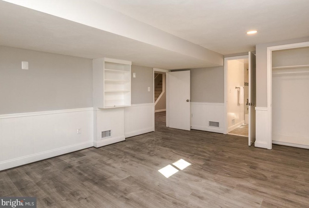 10126 Dwight Ave, Fairfax VA  22032-1034 exterior