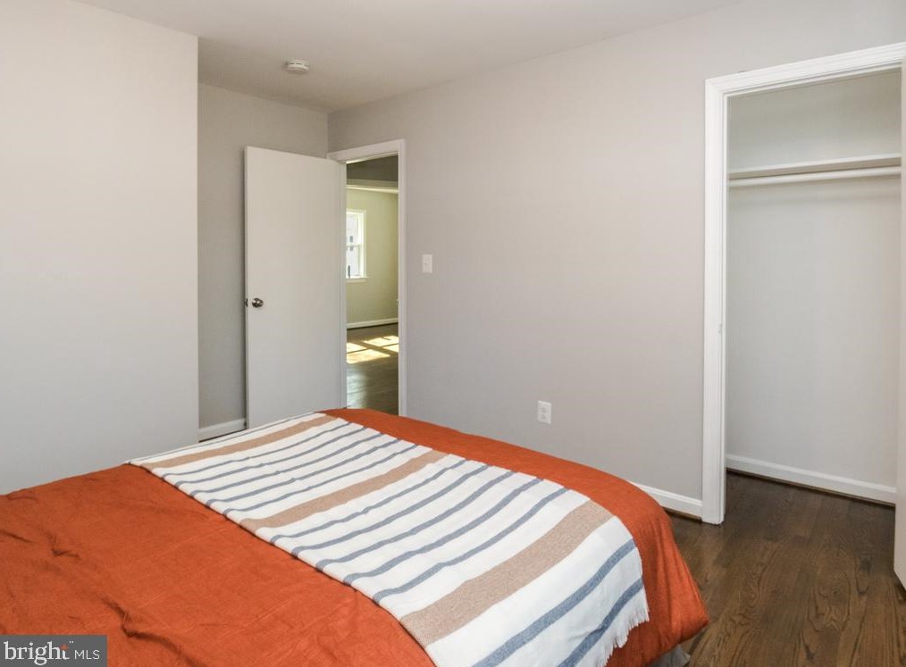 10126 Dwight Ave, Fairfax VA  22032-1034 exterior