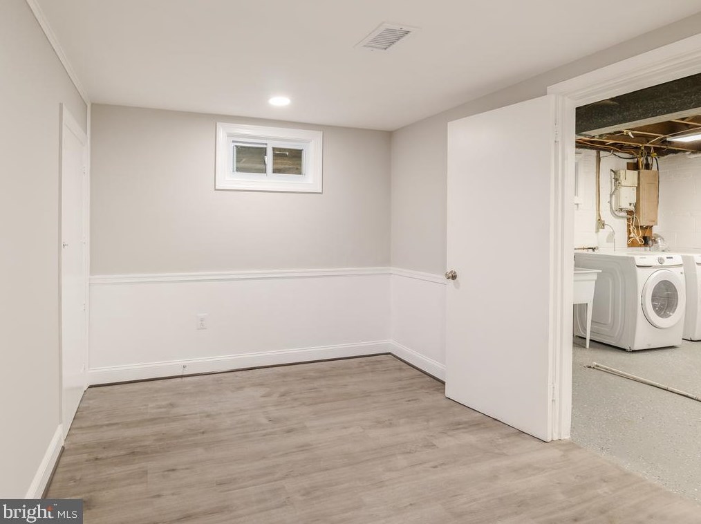 10126 Dwight Ave, Fairfax VA  22032-1034 exterior