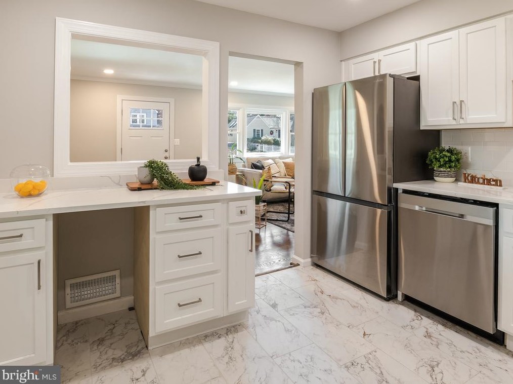 10126 Dwight Ave, Fairfax VA  22032-1034 exterior