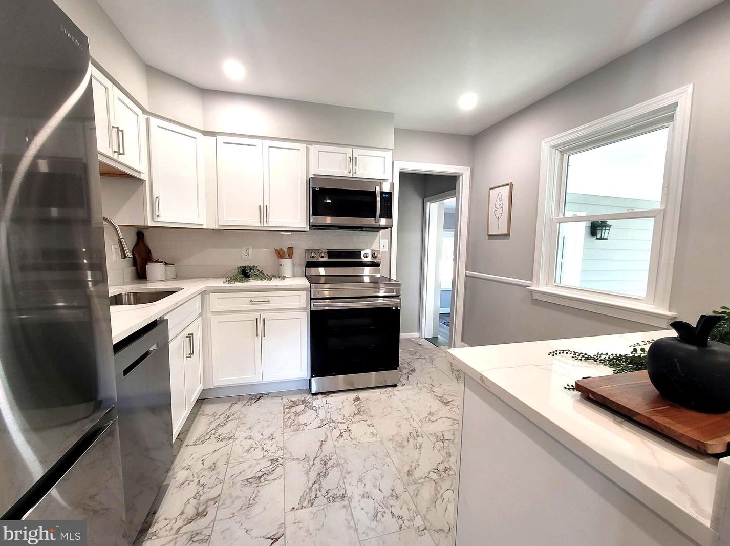 10126 Dwight Ave, Fairfax VA  22032-1034 exterior