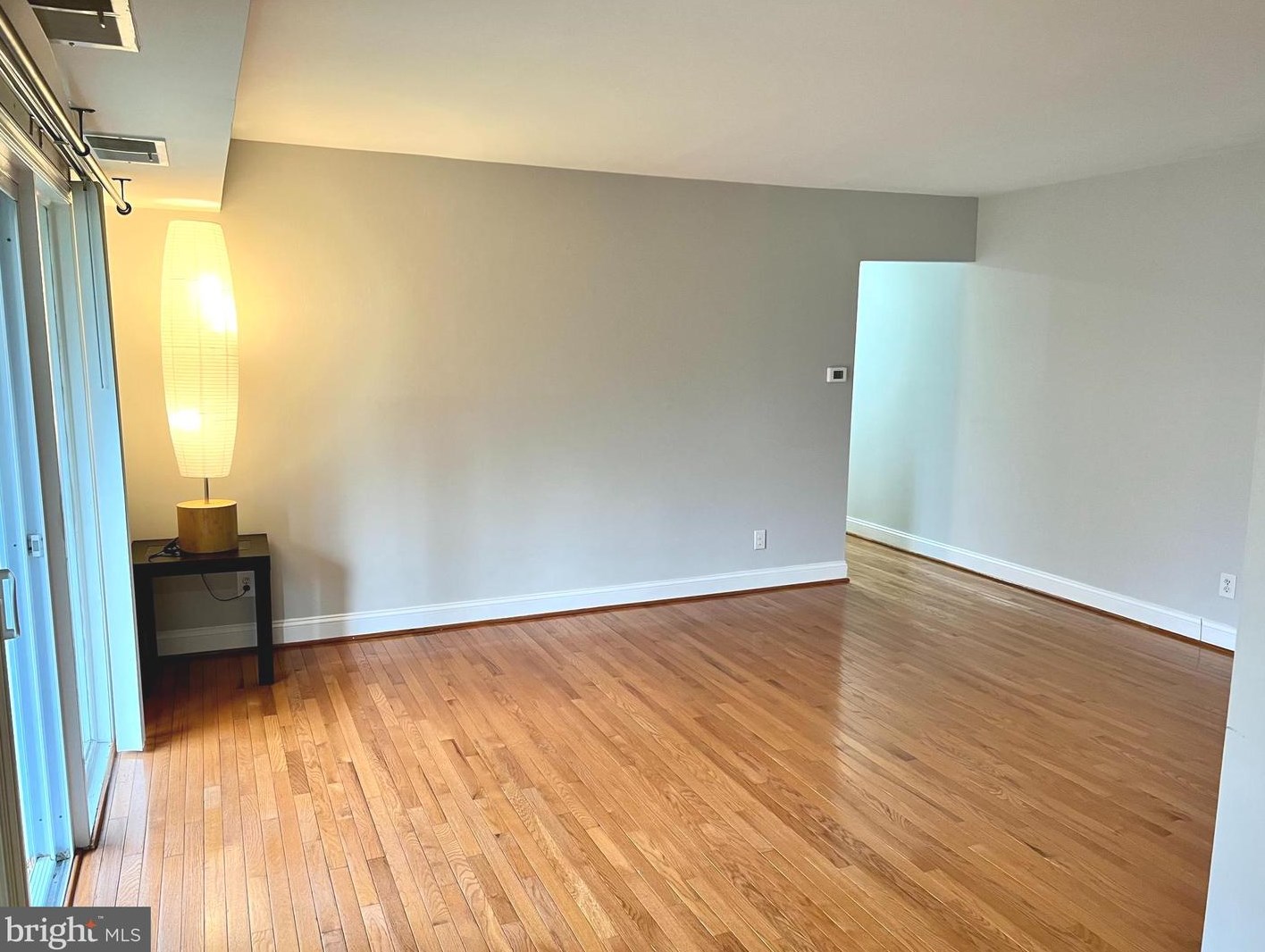 3800 Lyndhurst Dr #303, Fairfax, VA 22031