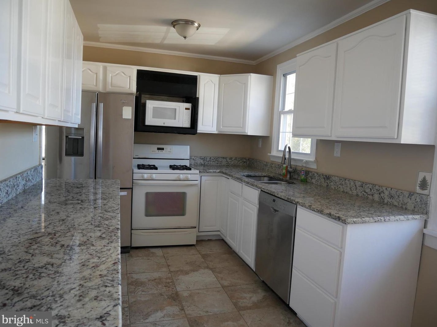 10904 Milburn St, Fairfax, VA 22030-5222
