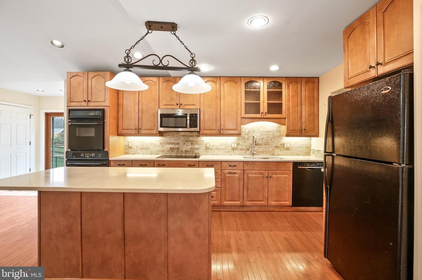 3628 Heritage Ln, Fairfax, VA 22030