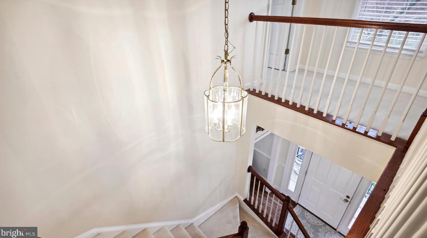 10500 Chancery Ct, Fairfax VA  22030-8108 exterior