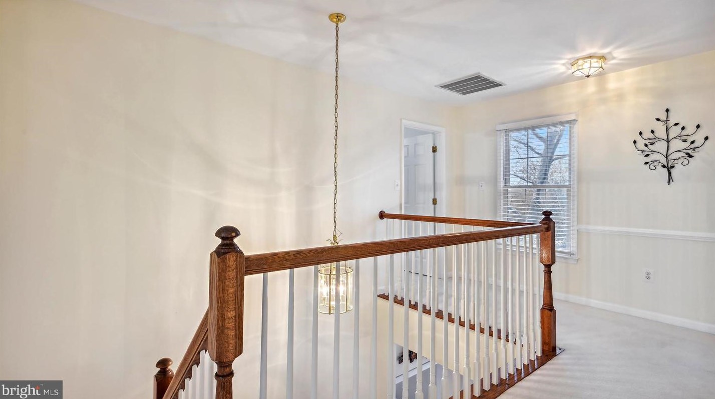 10500 Chancery Ct, Fairfax VA  22030-8108 exterior