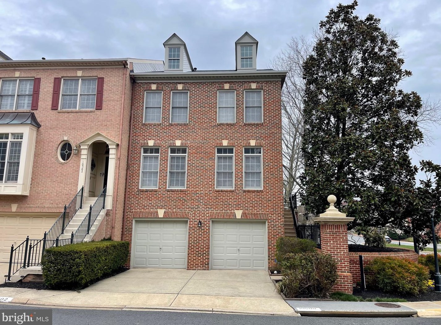 10500 Chancery Ct, Fairfax VA  22030-8108 exterior