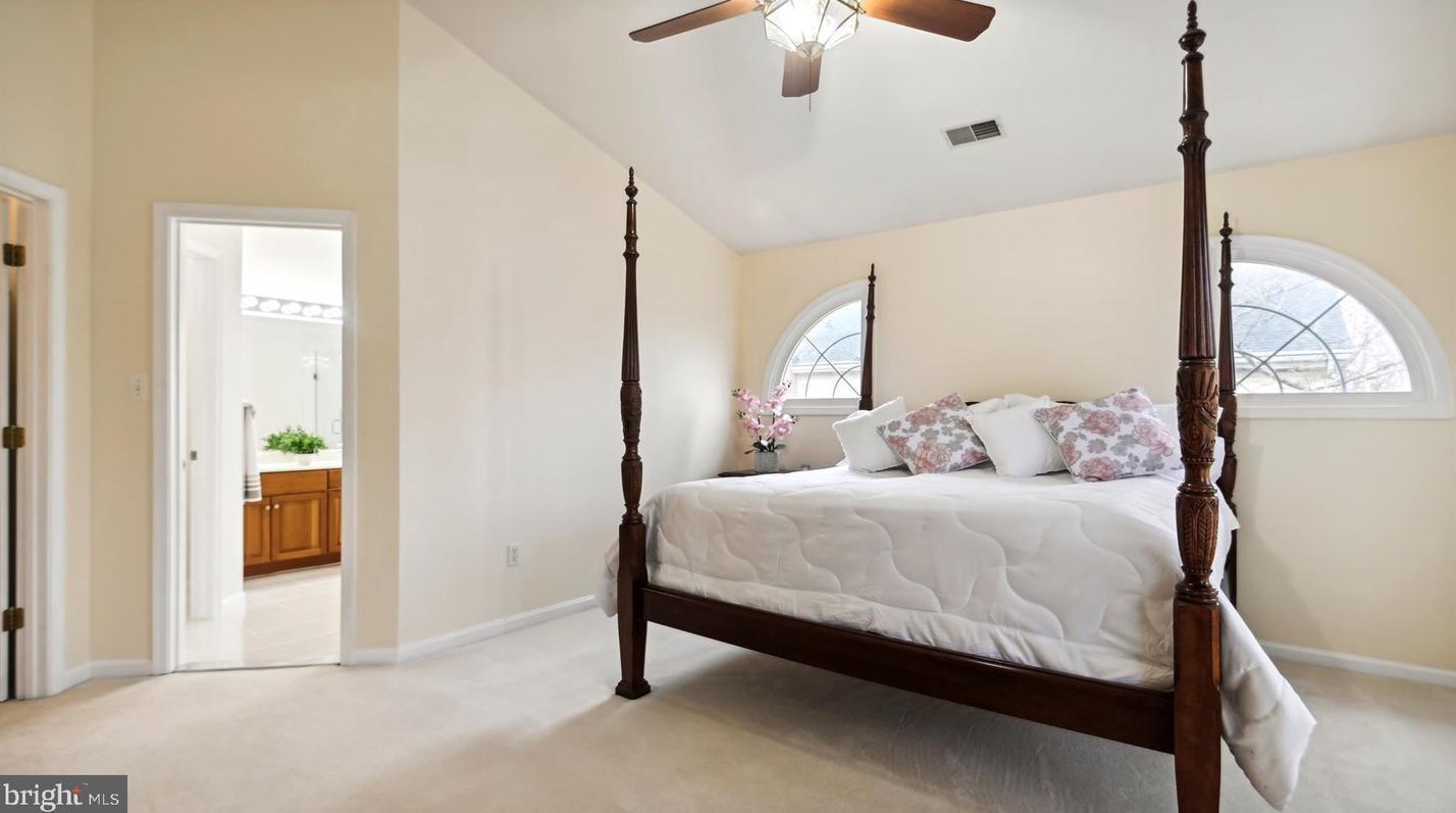 10500 Chancery Ct, Fairfax VA  22030-8108 exterior