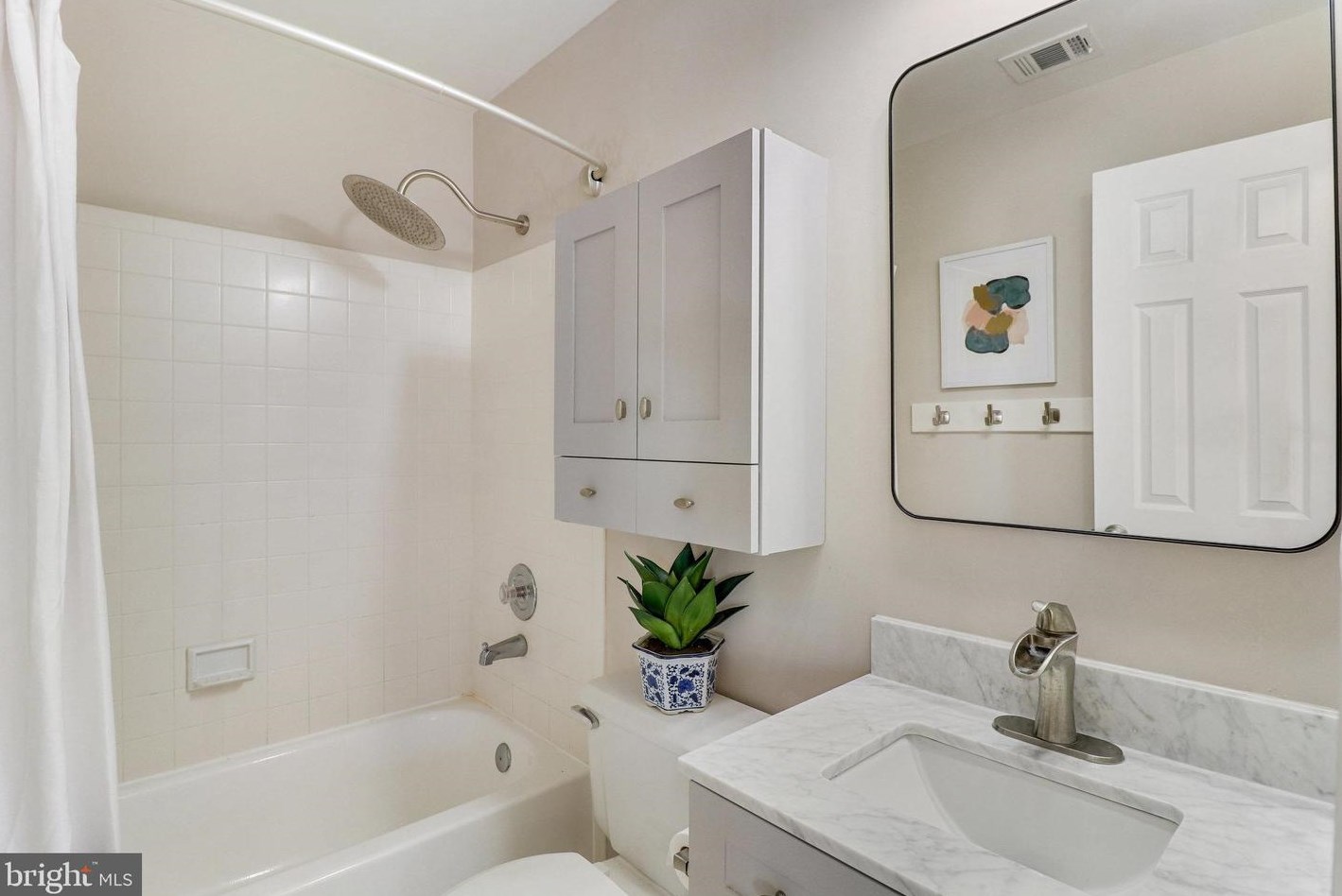 10419 Breckinridge Ln, Fairfax VA  22030-3419 exterior