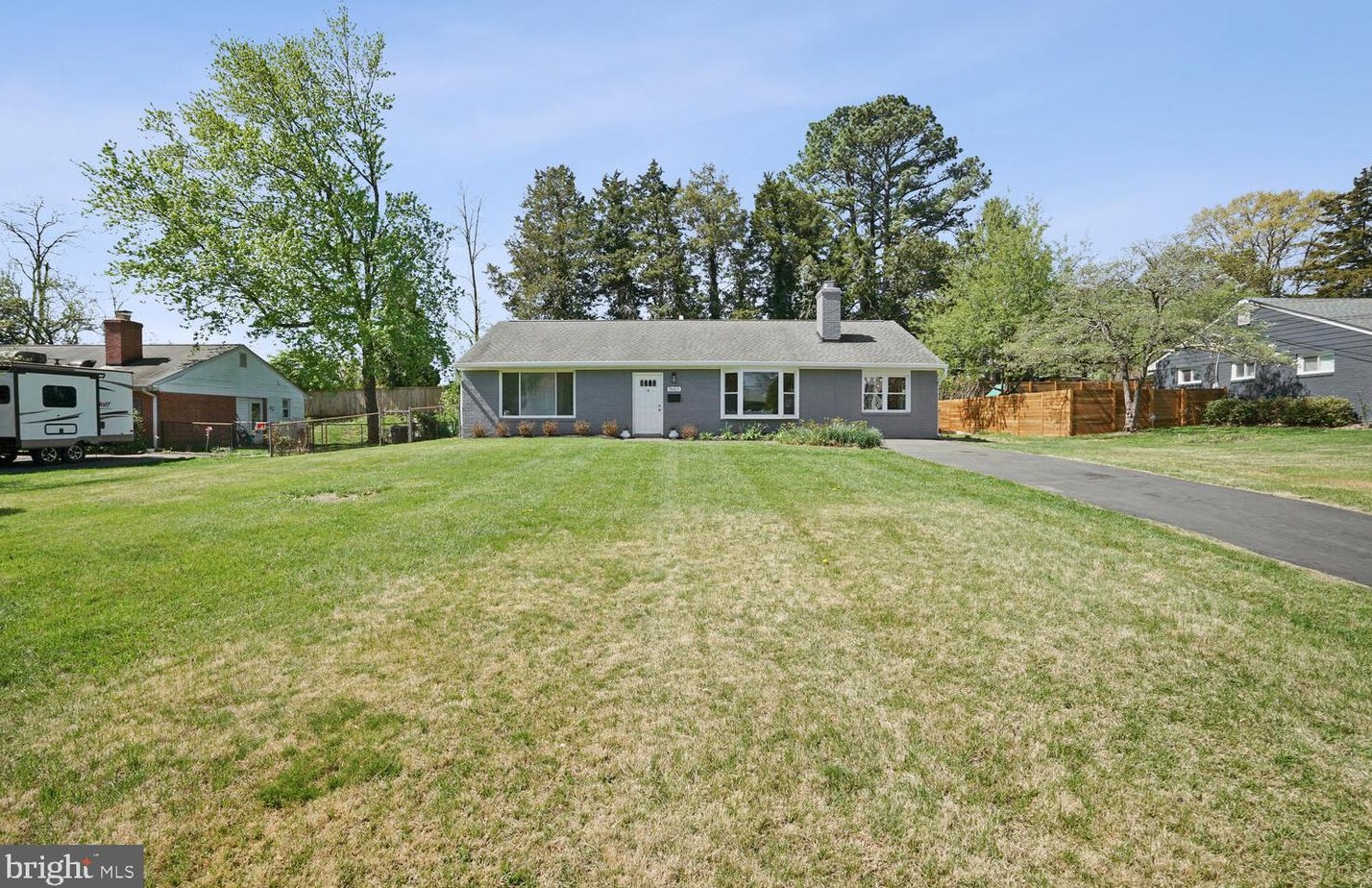 3605 Parklane Rd, Fairfax VA  22030-1828 exterior