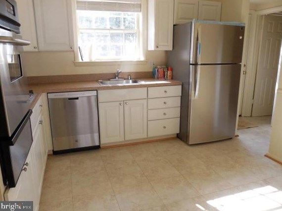 10227 Confederate Ln, Fairfax, VA 22030