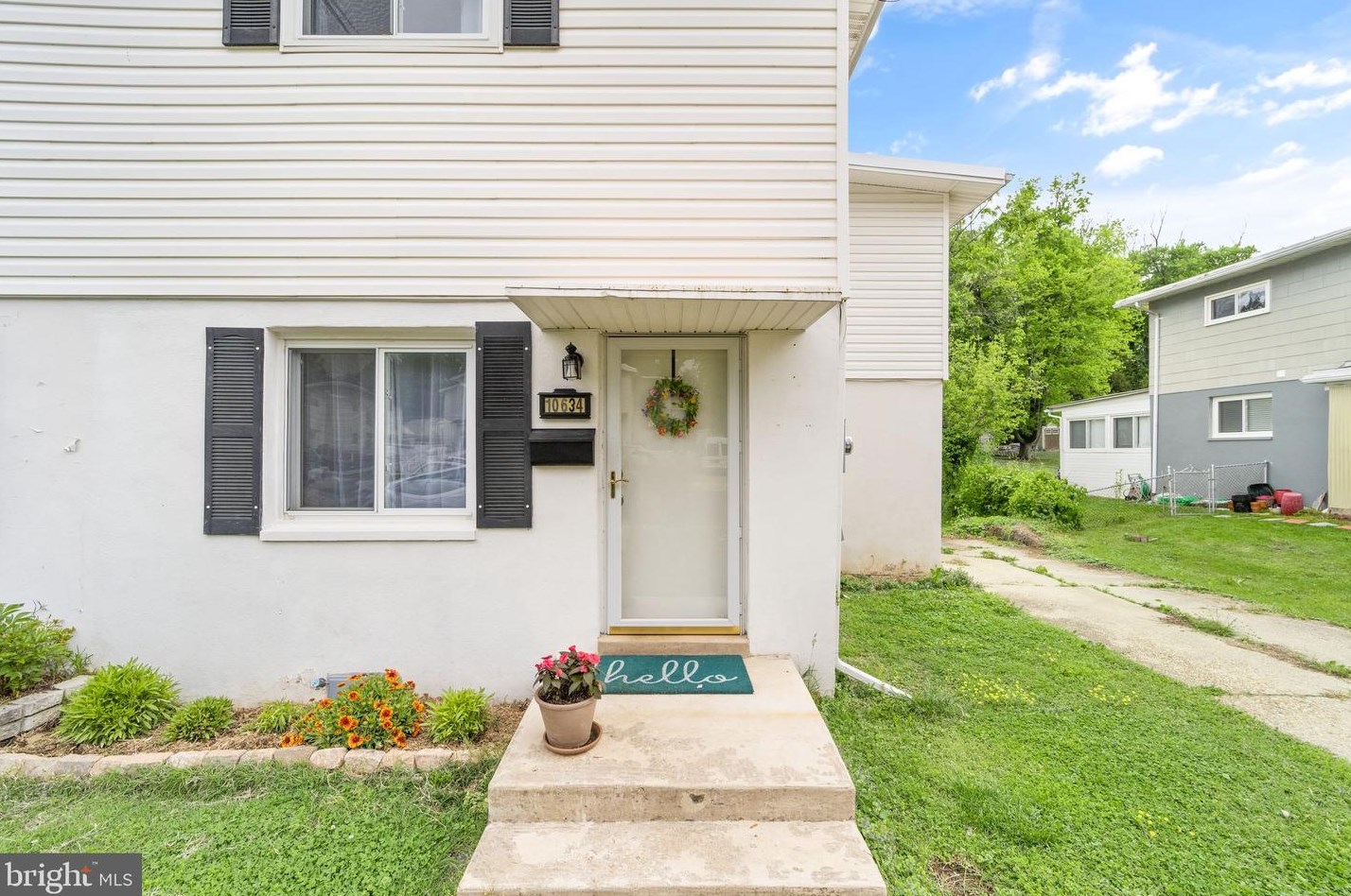 10634 Maple St, Fairfax, VA 22030