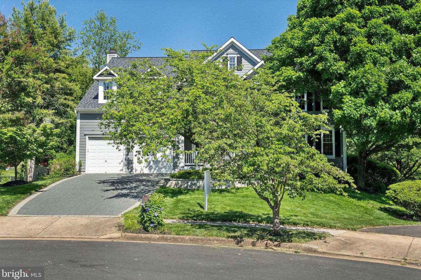 3583 Sharpes Meadow Ln, Fairfax, VA 22030-3239