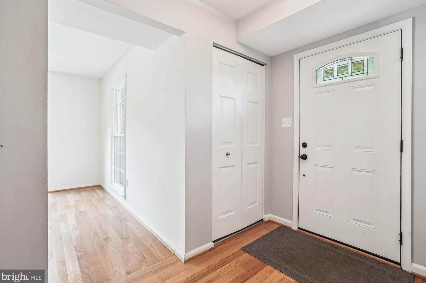 3907 Bradwater St, Fairfax, VA 22031-3708