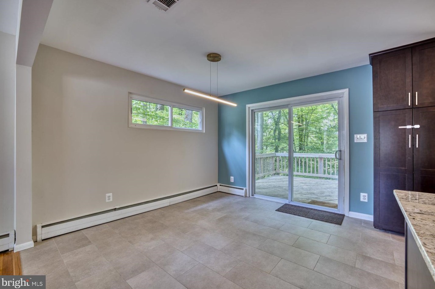 10120 Spring Lake Ter, Fairfax VA  22030-2038 exterior
