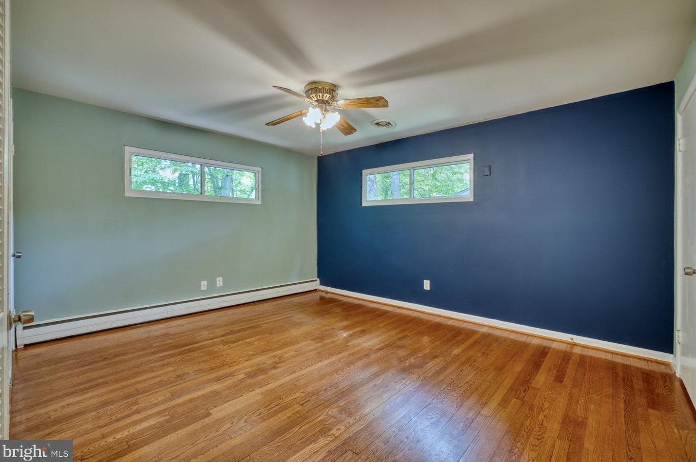 10120 Spring Lake Ter, Fairfax VA  22030-2038 exterior