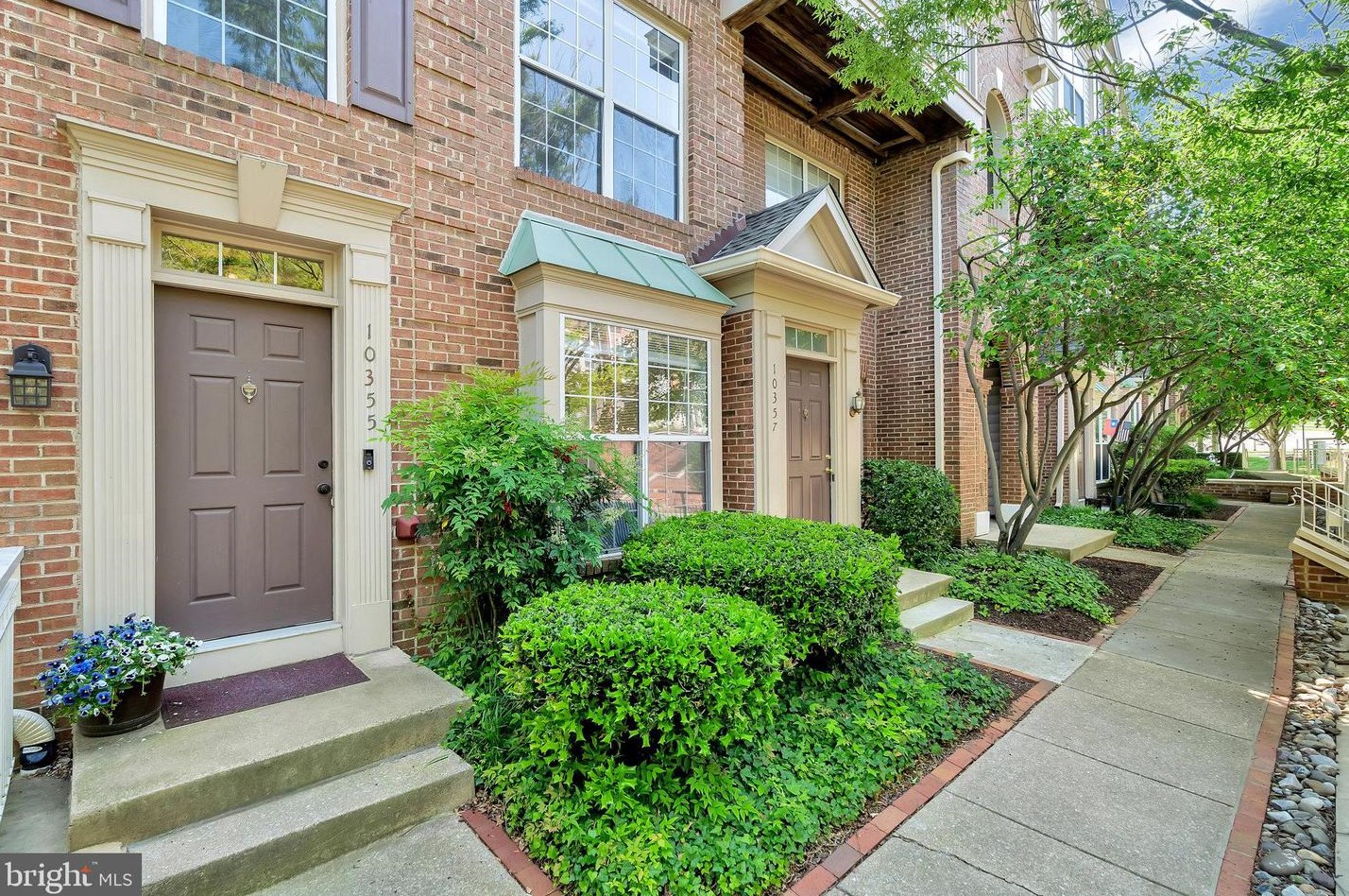 10355 Sager Ave, Fairfax, VA 22030-3555