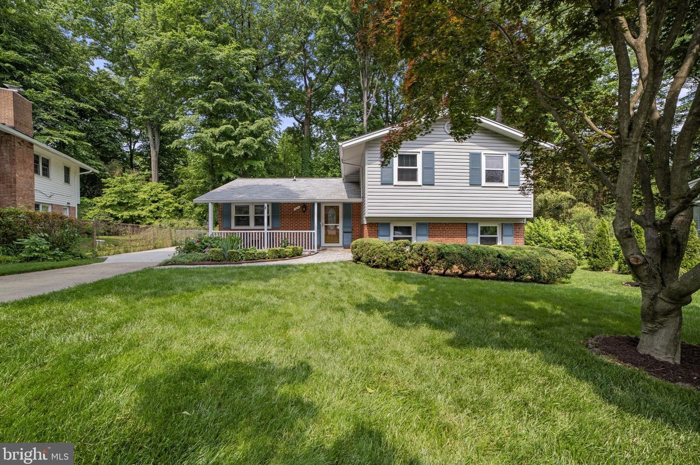 3214 Saber Cir, Fairfax, VA 22030-1905