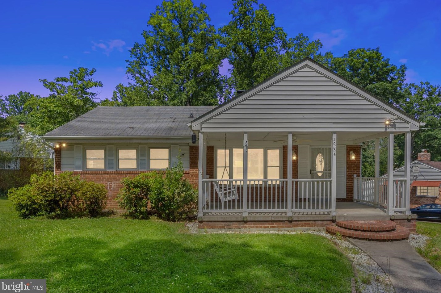 10806 Maple St, Fairfax, VA 22030