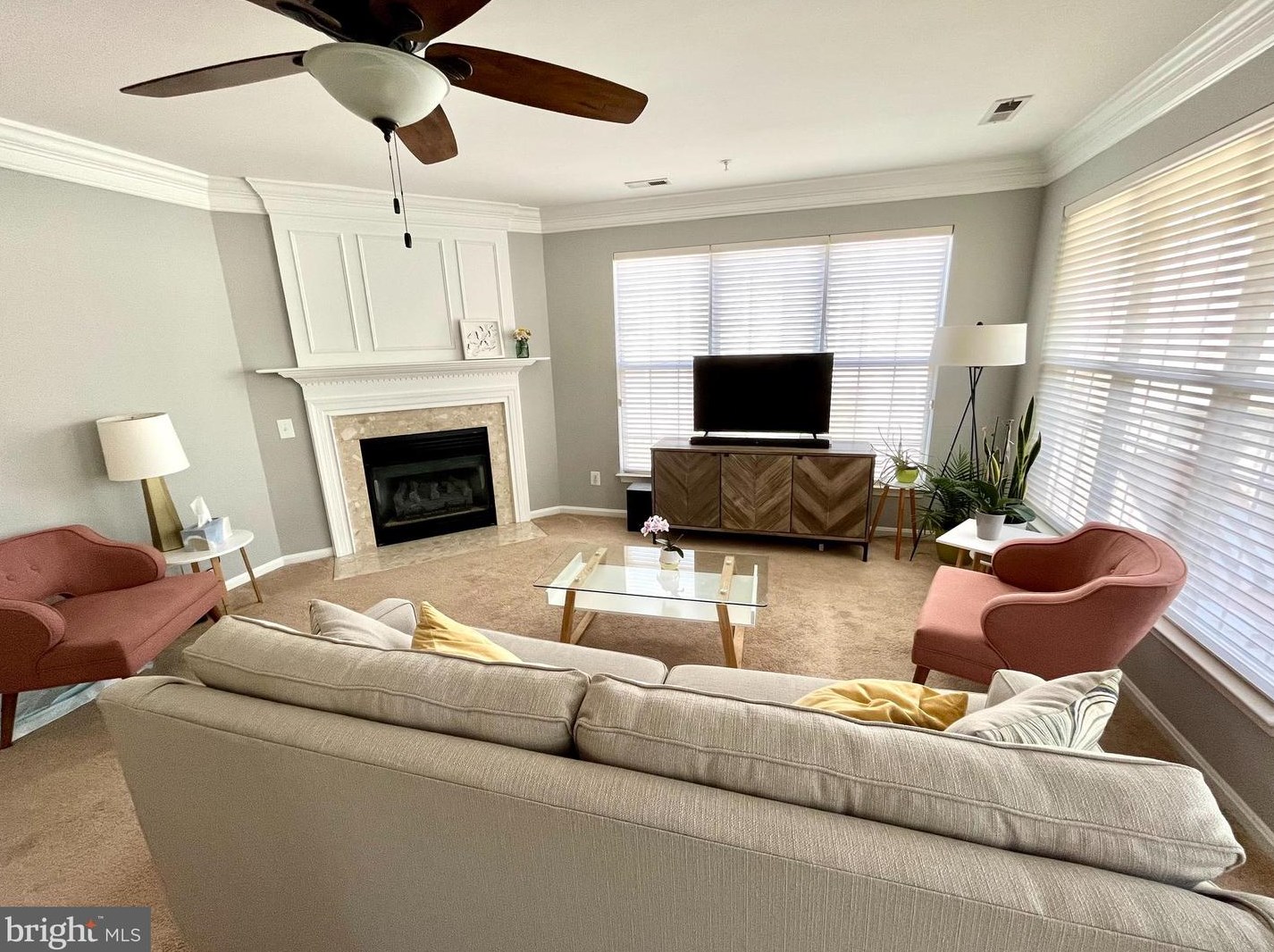 4105 Oxford Ln, Fairfax, VA 22030-3562