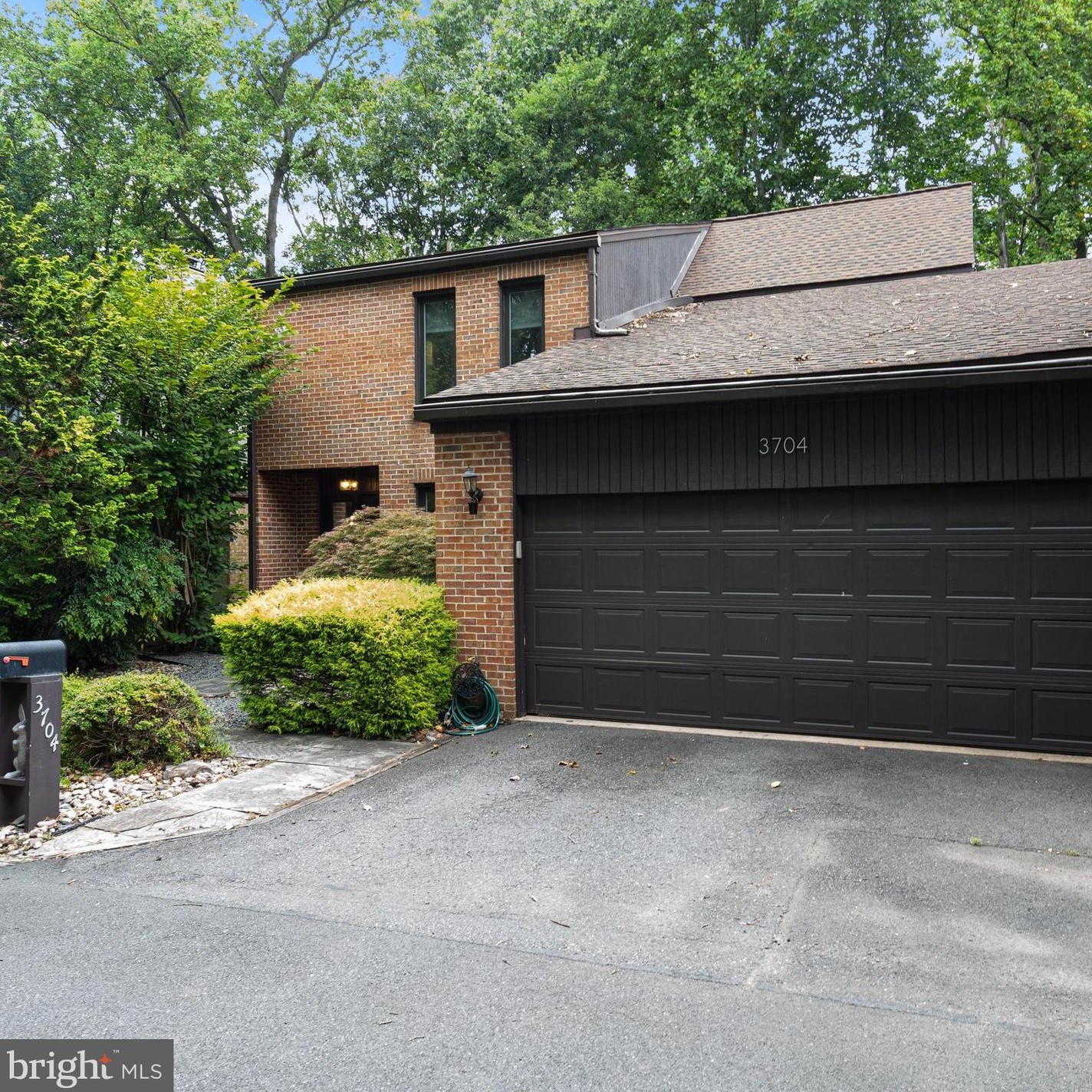 3704 Oak Hill Way, Fairfax, VA 22030