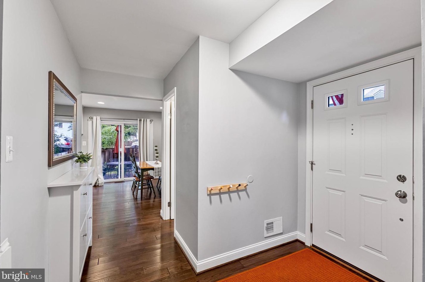 3993 Wilcoxson Dr, Fairfax, VA 22031-3714