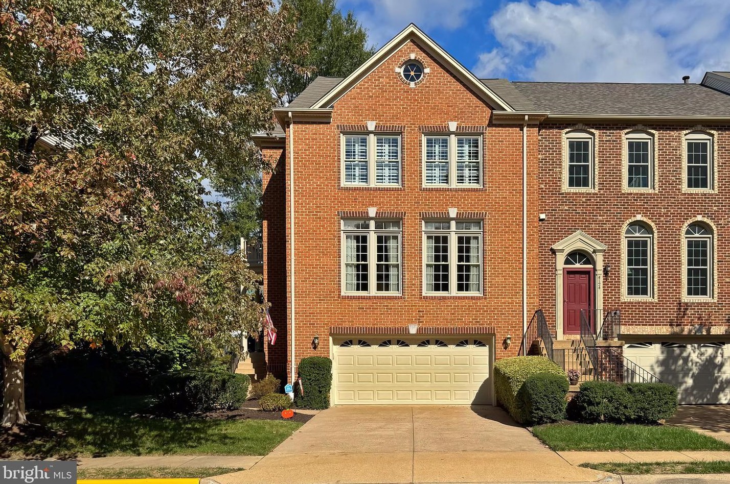 4122 Trowbridge St, Fairfax, VA 22030