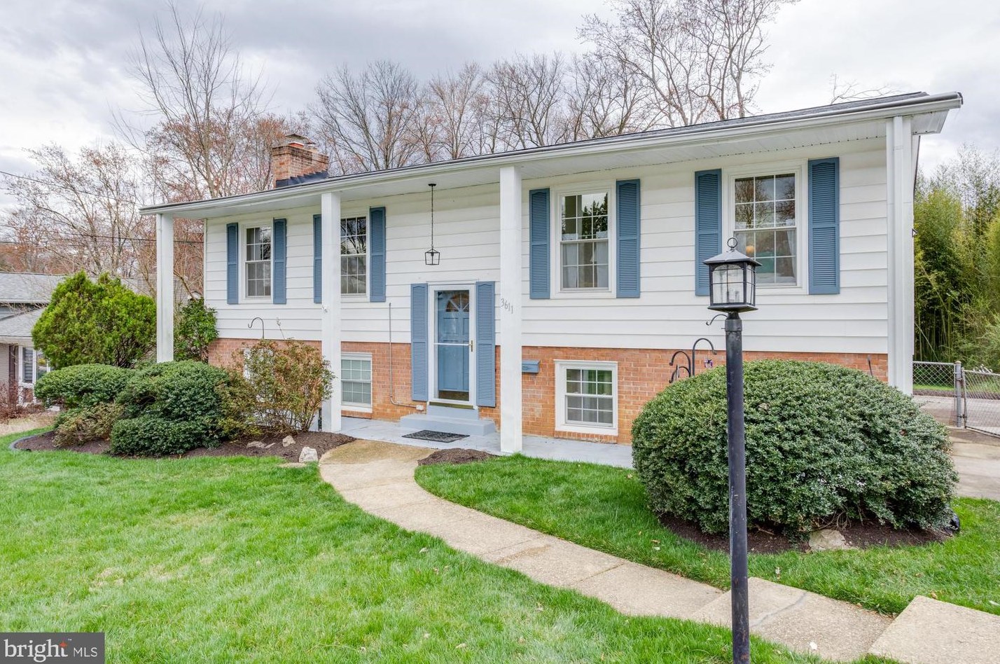 3611 Old Post Rd, Fairfax, VA 22030-1807