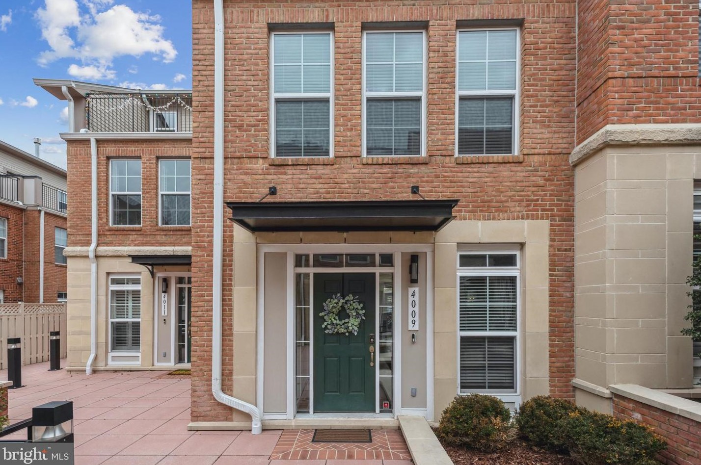 4009 East St, Fairfax, VA 22030-3426