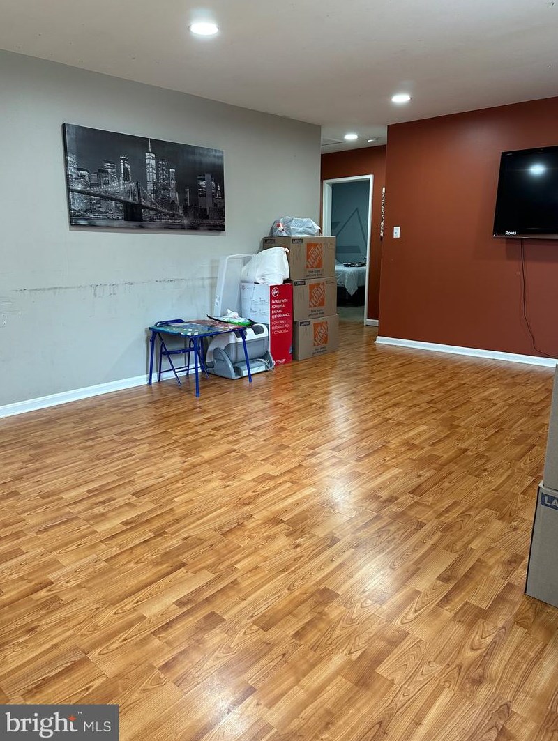 10010 Laurie Pl, Fairfax, VA 22031-3532