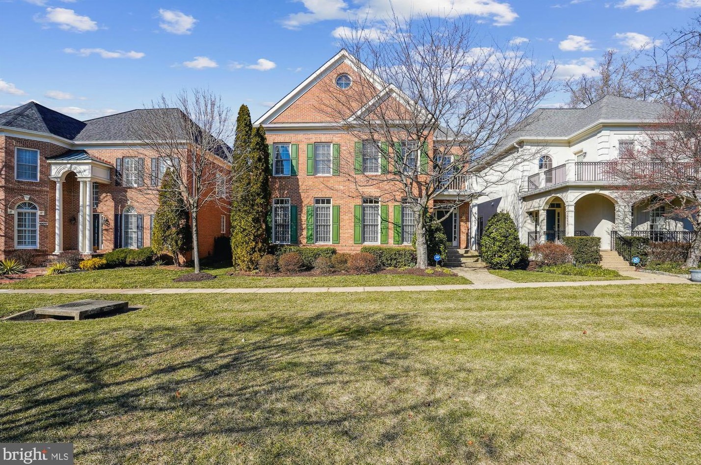10095 Mccarty Crest Ct, Fairfax, VA 22030-2420