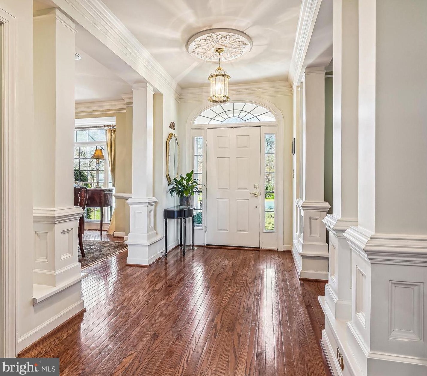 3824 Farrcroft Dr, Fairfax, VA 22030