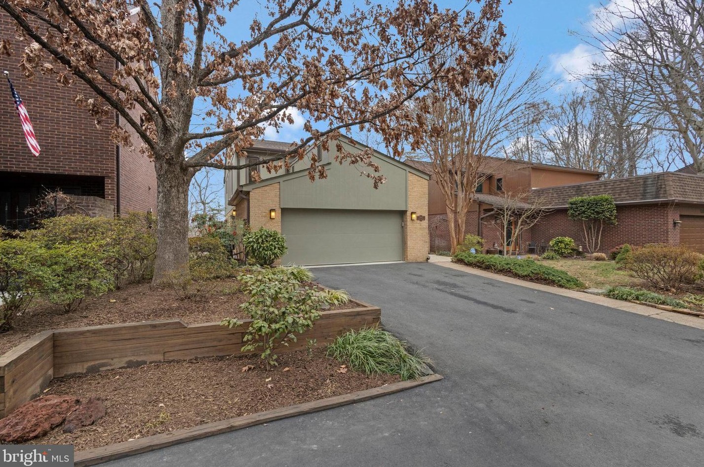 3410 White Oak Ct, Fairfax, VA 22030-1612
