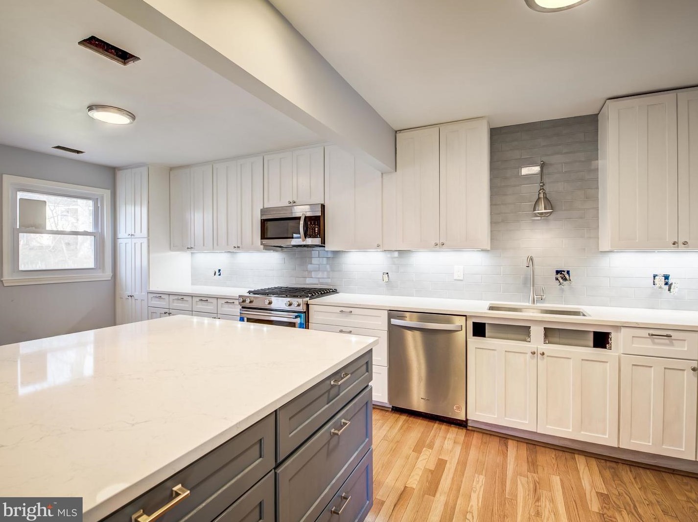 4124 Fairfax St, Fairfax, VA 22030