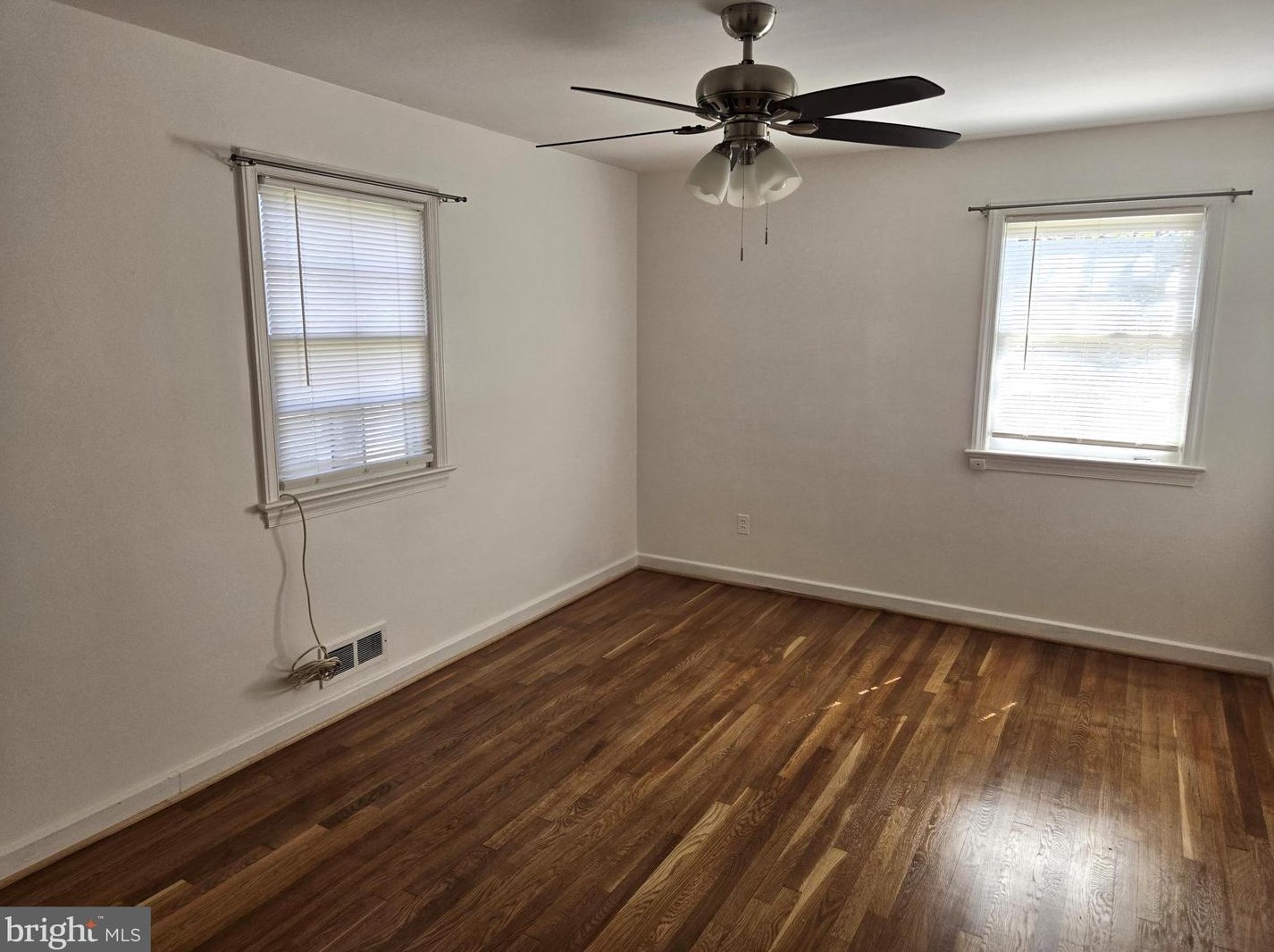 3511 Wilson St, Fairfax VA  22030-2935 exterior