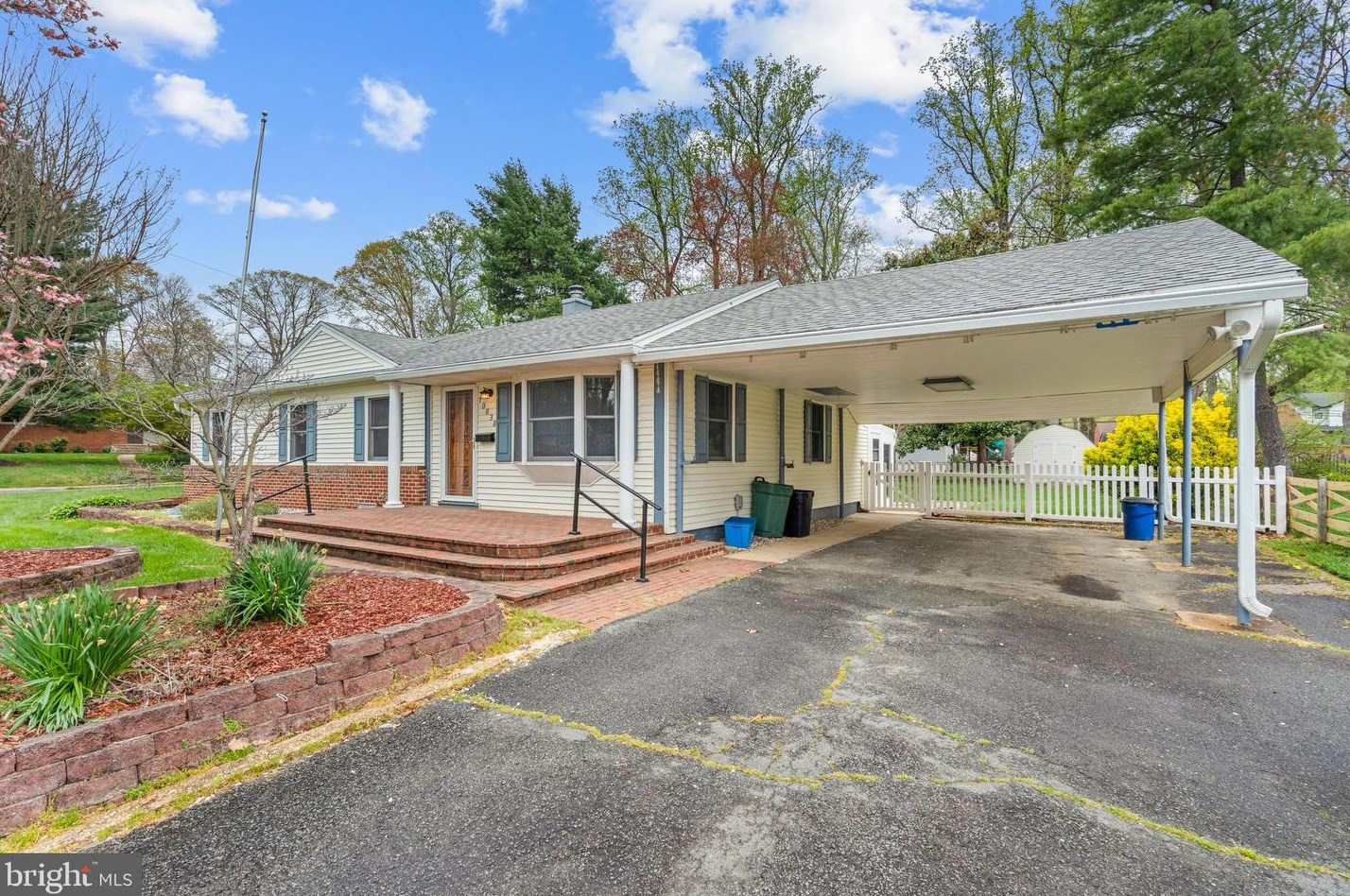 10838 Woodhaven Dr, Fairfax, VA 22030
