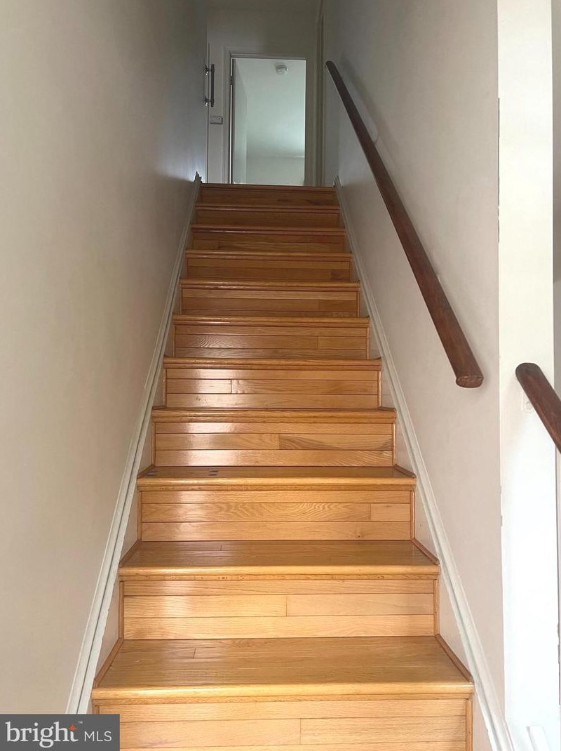 3970 Bradwater St, Fairfax, VA 22031
