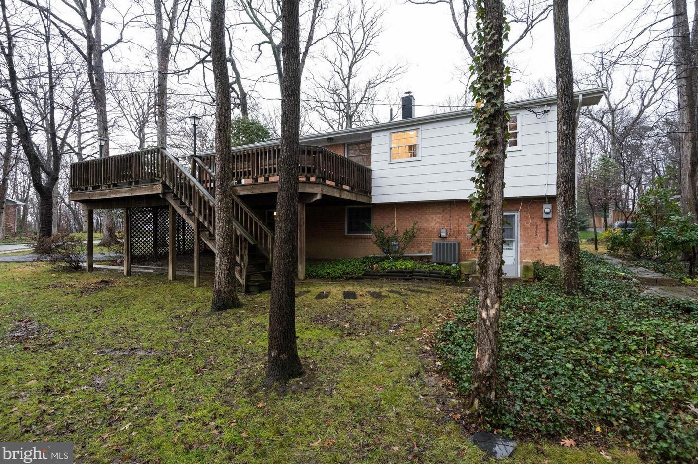 10107 Forest Ave, Fairfax, VA 22032-1030