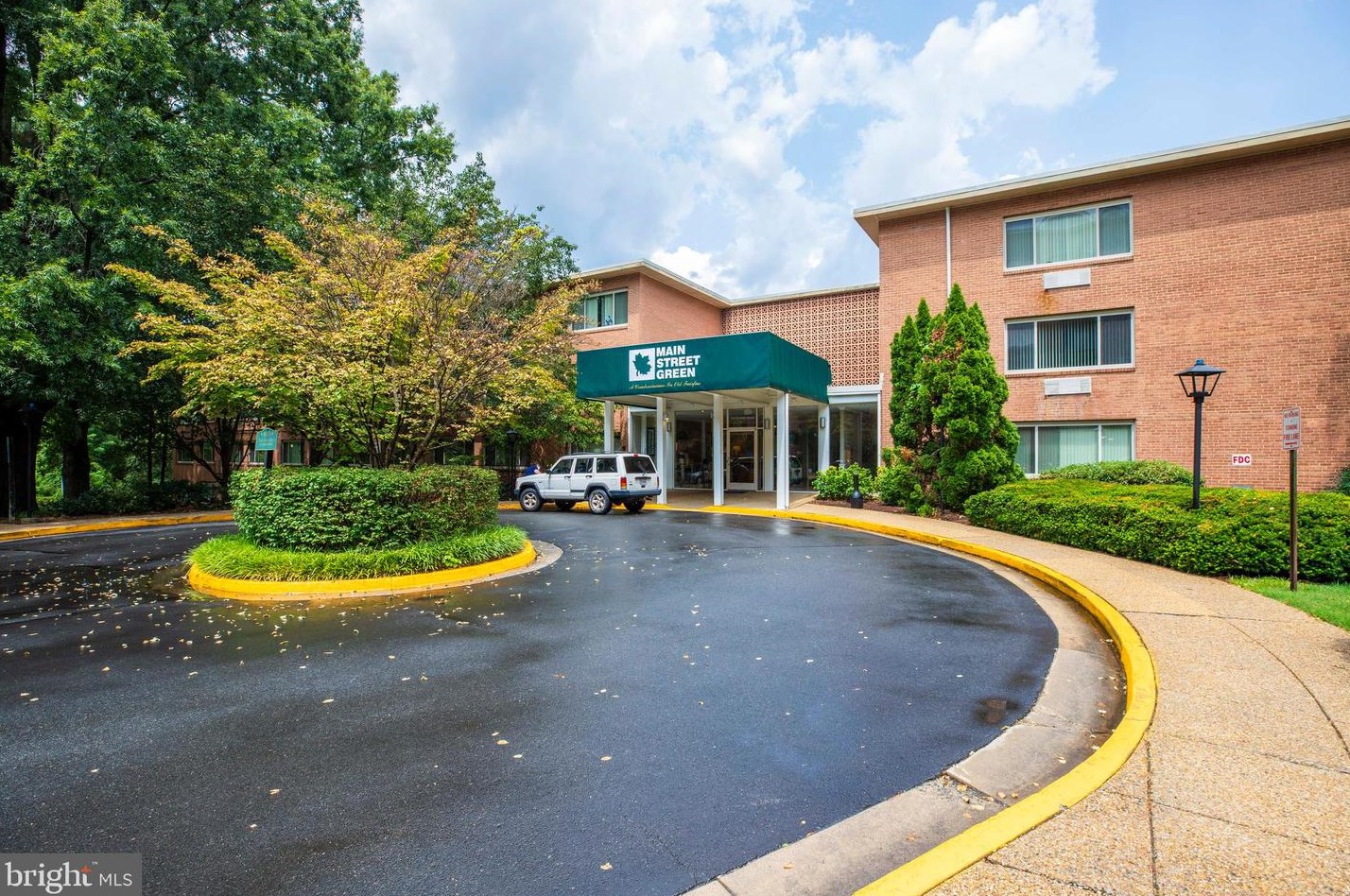 10570 Main St Apt 106, Fairfax, VA 22030