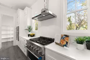 10634 Pocket Pl, Fairfax, VA 22030 - Photo 14