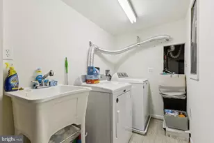 4146 Addison Rd, Fairfax, VA 22030 - Photo 28