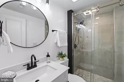 10404 Forest Avenue, Fairfax, VA 22030 - Photo 8