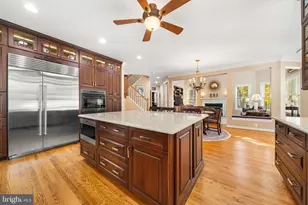 10121 Ratcliffe Manor Dr, Fairfax, VA 22030 - Photo 30