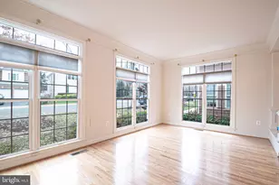 3832 Farrcroft Dr, Fairfax, VA 22030 - Photo 8