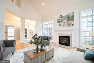 3832 Farrcroft Dr, Fairfax, VA 22030 - Photo 2