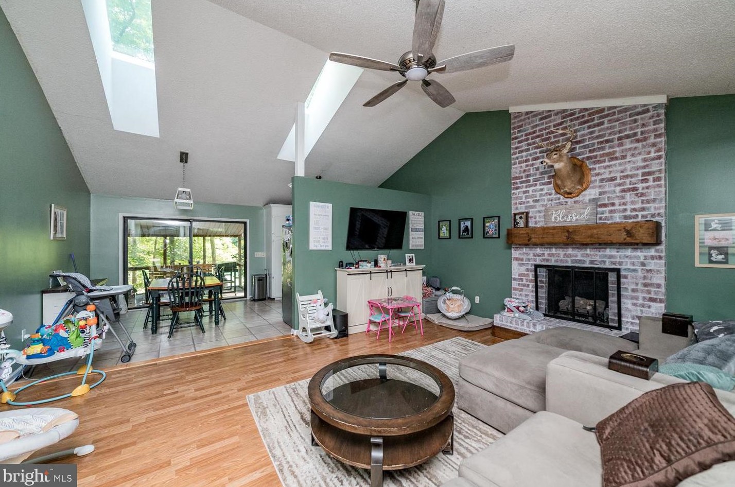 27 Bunker Blvd, Bybee, VA 22963