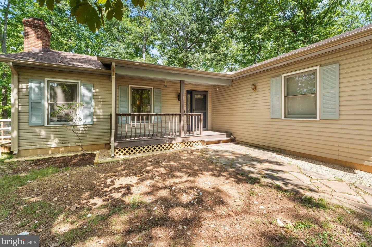 13 Nahor Dr, Bybee, VA 22963