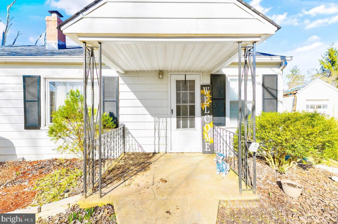 9194 Prospect Ave, Catlett, VA 20119-2038